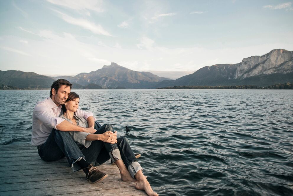 Romantik für Zwei am wunderschönen Mondsee mit beeindruckendem Bergpanorama.